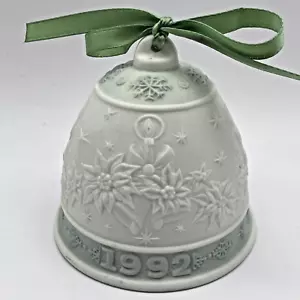 Lladro 1992 Porcelain Bell Holly and Holiday Candles Snowflakes Green Trim - Picture 1 of 7