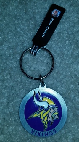 NFL Minnesota Vikings NWT Pewter Keychain Free Ship Cover