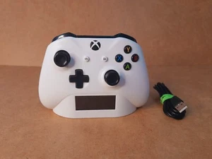 Mando Xbox Blanco Pad Reloj Despertador, Pantalla LCD Digital, Serie X/S/Uno - Imagen 1 de 8