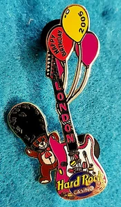 LONDON CASINO HAPPY BIRTHDAY GUARDSMAN TEDDY BEAR PINK GUITAR Hard Rock Cafe PIN - Picture 1 of 1