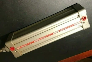 Cilindro pnematico Parker ORIGA AZ5100/300 - Foto 1 di 5