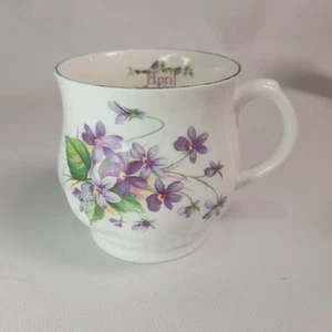 Tazza tazza 8 cm fiore regina del mese - aprile / violette - Bone China vintage - Foto 1 di 8