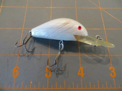 Vintage Rebel Deep Crankbait - White - 2 1/2 inch - Image 1 of 4