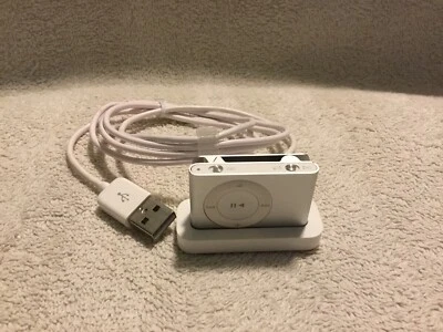Apple iPod Shuffle 2nd Generation 1GB Silver A1204 - Image 1 of 3