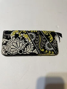 Vera Bradley Baroque Travel Organizer Magnetic Accordion Wallet Clutch - Picture 1 of 5