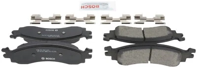 Pastillas de freno delanteras de cerámica QuietCast Bosch 2007-2010 Ford Explorer Sport Trac Foto 1 de 4