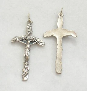 Crucifix, 43mm Silver Tone Metal Crucifix Pendant, Curved, Made in Italy - Picture 1 of 2