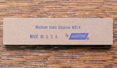 Vintage Norton Medium India Oilstone MB14 w/Box USA - Image 1 of 4