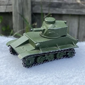 Dinky Toys Military Army LIGHT TANK #152A w/ Treads But Missing Antenna  - Picture 1 of 9