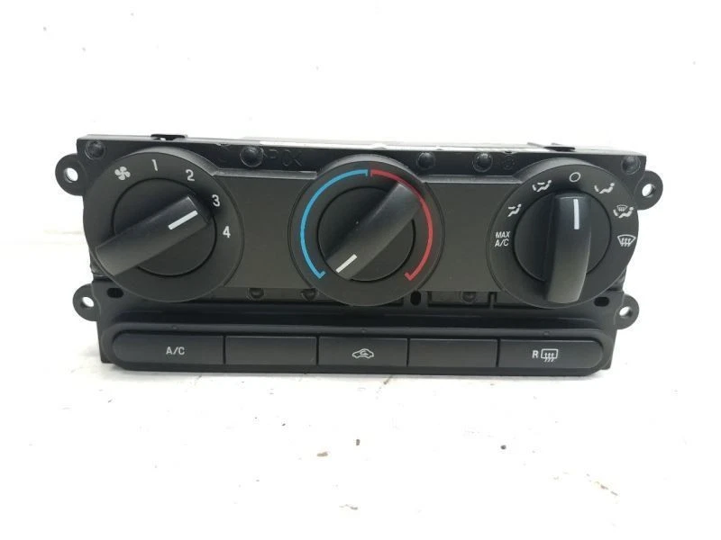 Ford Five Hundred 2005-07 control de temperatura con aire acondicionado - control manual  Foto 1 de 4