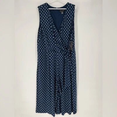 JESSICA HOWARD MAMELUCO LUNARES BLANCO Y AZUL MARINO SUAVE CON FAVORECEDOR ELÁSTICO Foto 1 de 4