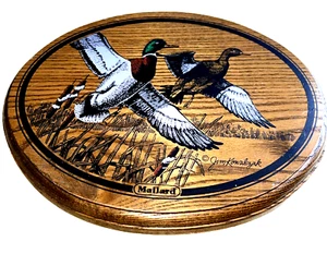 Placa de madera patos voladores imagen pájaros volando fuera de juncos percha en la parte posterior - Imagen 1 de 9