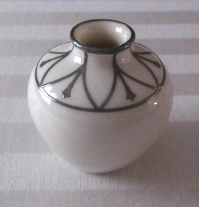 Lenox Miniatur Vase handgraviert und mit Sterling Silber verziert USA - Bild 1 von 3