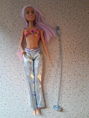 Muñeca Barbie Mattel BARBIEFXN98 Singstar Pop Star Usada Sin Caja Ver Fotos Foto 1 de 4