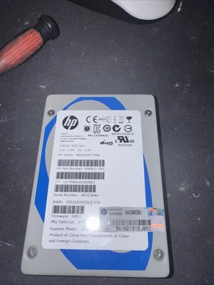 HPE (717876-001) MO0200FCTRN MSA 200GB 6G 2.5 SFF SAS SSD 690811-001 - Image 1 of 4