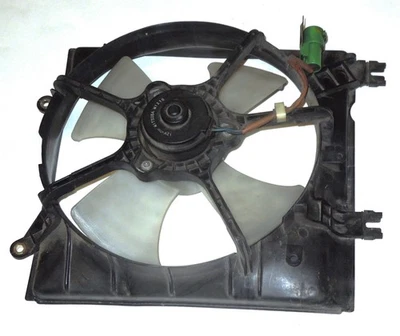 88 89 90 91 OEM usado Honda Civic y CRX radiador ventilador de refrigeración con cubierta EF Toyo rad Foto 1 de 4