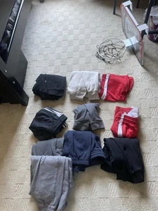 Pants from top brands like Nike, adidas, and puma. Message for individual photos - Picture 1 of 1