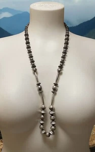 Collar de cuentas de banco estampado a mano de plata esterlina navajo nativo americano vintage - Imagen 1 de 8