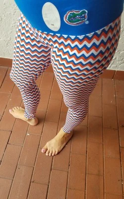 Nuevo con etiquetas Leggings Florida Gators Pantalones de Salón UF Chevron S/M Pantalones de Yoga Loudmouth  Foto 1 de 4