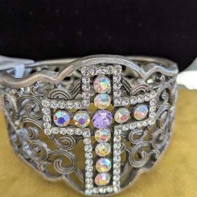 Brazalete cruzado filigrana puño con bisagras sin marca AB cristales/estaño Foto 1 de 4