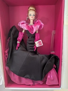 Barbie Exquisite Evening Gown Silkstone HRM34 WITH BOX - Picture 1 of 4