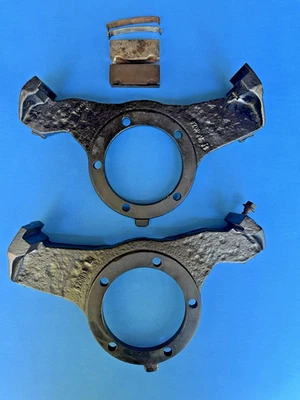 78-79 FORD TRUCK F350 DANA 60 DISC BRAKE CALIPER BRACKETS MOUNTS 1978-1979 F-250 - Image 1 of 4