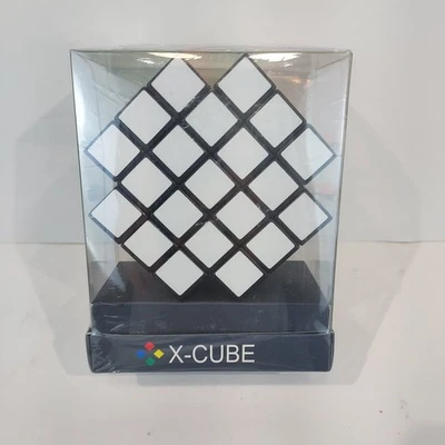 X-Cube Twist Game Brain Teaser (Rubix Cube) Style X Shaped Pulze Cubes - Image 1 of 3
