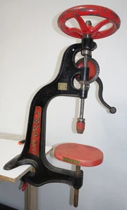 antike Tischbohrmaschine Museum IDEAL alte Bohrmaschine Bohrer alt Werkzeug - Bild 1 von 24