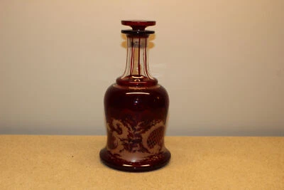 ANTIQUE RUBY RED ETCHED GLASS 8.25" DECANTER W/STOPPER-DEER/STAG/FOREST/COTTAGE - Image 1 of 4
