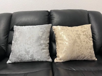 NANCY'S SOFT CUSHIONS COVER 18x18"-  2  DIFFERENT COLOUR - FREE POSTAGE  - - Image 1 of 4