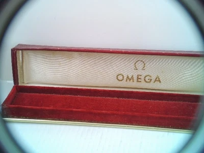 CAJA RELOJ PULSERA OMEGA ROJA VINTAGE AÑOS 50 Foto 1 de 4