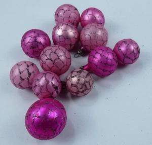 Vintage 1960s Glass Christmas Tree Baubles x12 Ornaments Decorations with Box - Picture 1 of 6