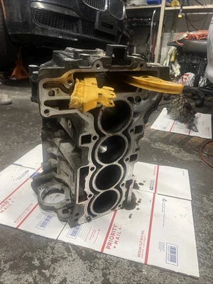12-18 BMW F30 F10 328i 528i 2.0L N20 Bare Block Engine Motor 7587604 OEM - Image 1 of 4