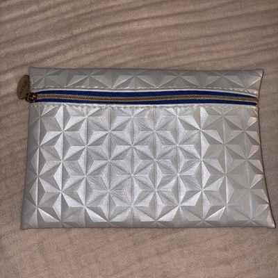 Bolsa de maquiagem Ipsy branca e azul 5x7” com zíper bolsa pequena - Imagem 1 de 4