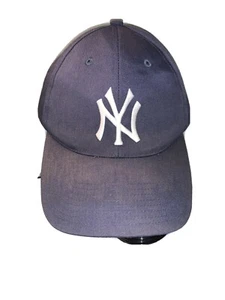 New York Yankees Traditional Snapback Blue And White Preowned MLB Authentic Worn - Picture 1 of 9