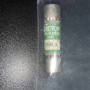 Fusible Bussman BP/FNM-5 5 amperios 13/32"" X 1-1/2"" 250Vac, 1/Paquete - Imagen 1 de 1