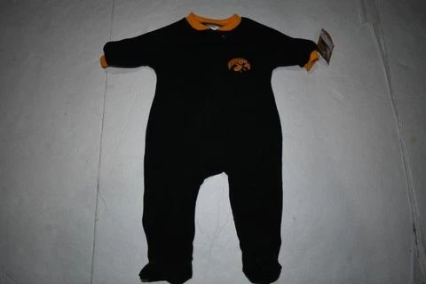 Infant/Baby Iowa Hawkeyes 0/3 Months NWT Footies Pajamas (Black) Rivalry Threads Cover