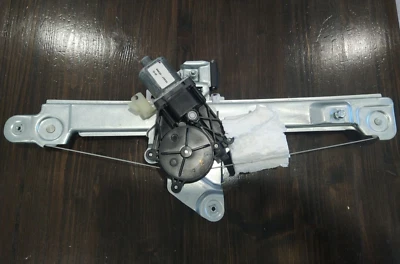 Rear Left Window Regulator  Motor - 2010-2012 Cadillac SRX - GM Genuine 22847911 - Image 1 of 4