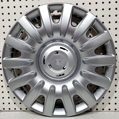 (1) OEM 2014-2017 Fiat 500 16" Silver Hubcap / Wheel Cover 57580 735524425 Fia1 - Image 1 of 4