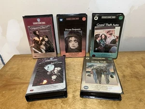 Warner Home Video Clamshell VHS Lot Grand Theft Auto Vision Quest Lady Hawke Etc - Bild 1 von 23