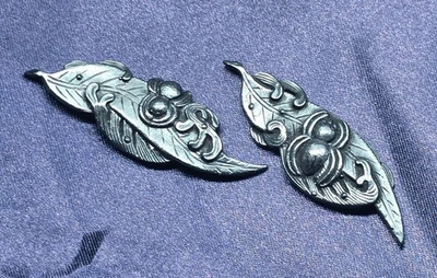 pair of menuki For tsuka  of Japanese Samurai Katana Sword - Image 1 of 4