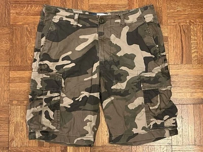 Old Navy Cargo Shorts Mens 33 Camo Lived-In Straight Built-In Flex Stretch - Image 1 of 4