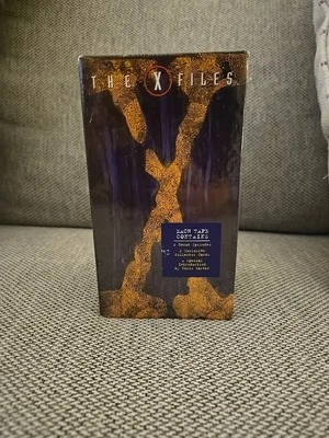 The X-Files Boxed Set - Vol. 5 (VHS, 1997, 3-Tape Set) - Image 1 of 4
