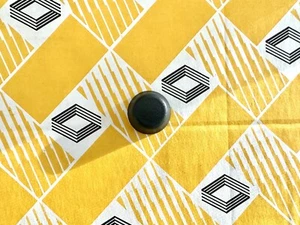 Renault R5/ LeCar / Turbo 1/ Turbo 2 Seat Belt Bolt Cover - Picture 1 of 3