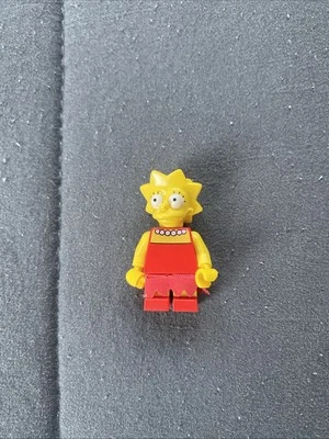 Lego Simpson Lisa Simpson Minifigure - Image 1 of 2