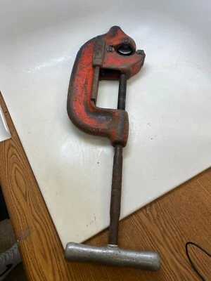 RIDGID Tools NO 4-S Iron Pipe Cutter  2" to 4" Capacity Heavy Duty USA - Image 1 of 4