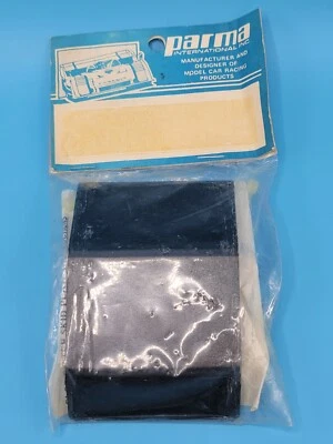 De colección Parma Clod Buster Placa de deslizamiento negra RC 4x4 Camión Parte  Foto 1 de 2