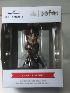 NIB. Hallmark Black Panther Christmas Tree Ornament 2022 - Picture 1 of 3