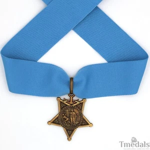 CASED U.S. USA Medal of Honor Navy 1913-1919 MOH Order Neck ribbon Cravat Rare! - Bild 1 von 23