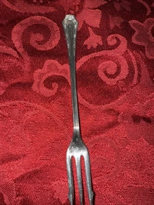 Antique 1915 Silverplate Alpha Pattern Pickle/Olive Fork By Fairfield Plate - Picture 1 of 12